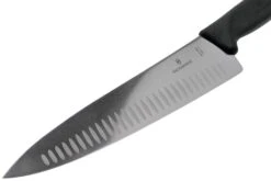 Victorinox SwissClassic 6.8023.25G Cuchillo Para Trinchar Con Hoyuelos 25 Cm, Negro 7 Victorinox SwissClassic 6.8023.25G Cuchillo Para Trinchar Con Hoyuelos 25 Cm, Negro -Chef Tienda VT6 8023 25G 03 victorinox