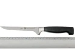 Zwilling J.A. Henckels Four Star-cuchillo Deshuesador 14 Cm -Chef Tienda ZW31086 140 04 zwilling 4star 31086 140 uitbeenmes 14cm d4