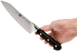 Zwilling Pro Cuchillo Santoku Con Borde Granton, 38418-181-0 -Chef Tienda ZW38418 181 0 06 zwilling pro zw38418 181 0 06